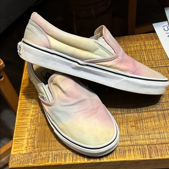 Vans “Aura Shift” tie dye Slip-Ons - Picture 4 of 7